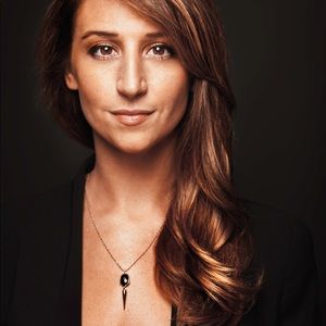 Meet your Posher, Leslie